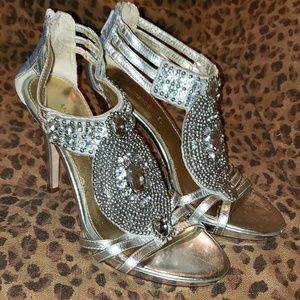 Antonio Melani silver heels